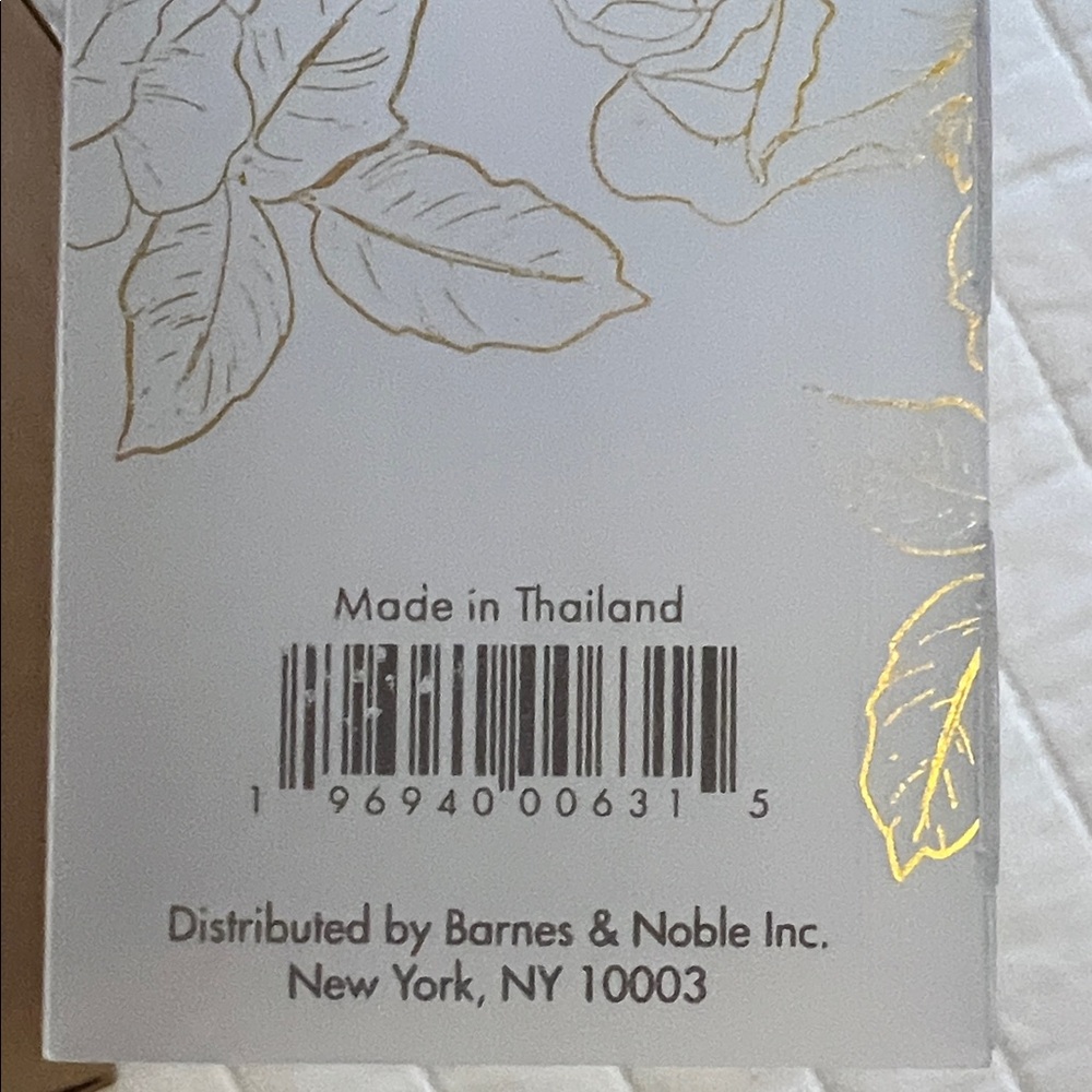 PAPER SOURCE White Rose Diffuser - Picture 4 of 4